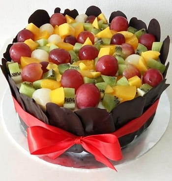 Standard size fruit cake