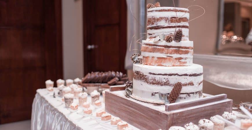 3-tiered cake on table